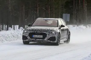 Audi RS4 Avant foto spia 13 marzo 2019 - 1