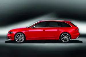 Audi RS4 Avant - 3