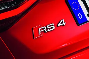 Audi RS4 Avant - 13