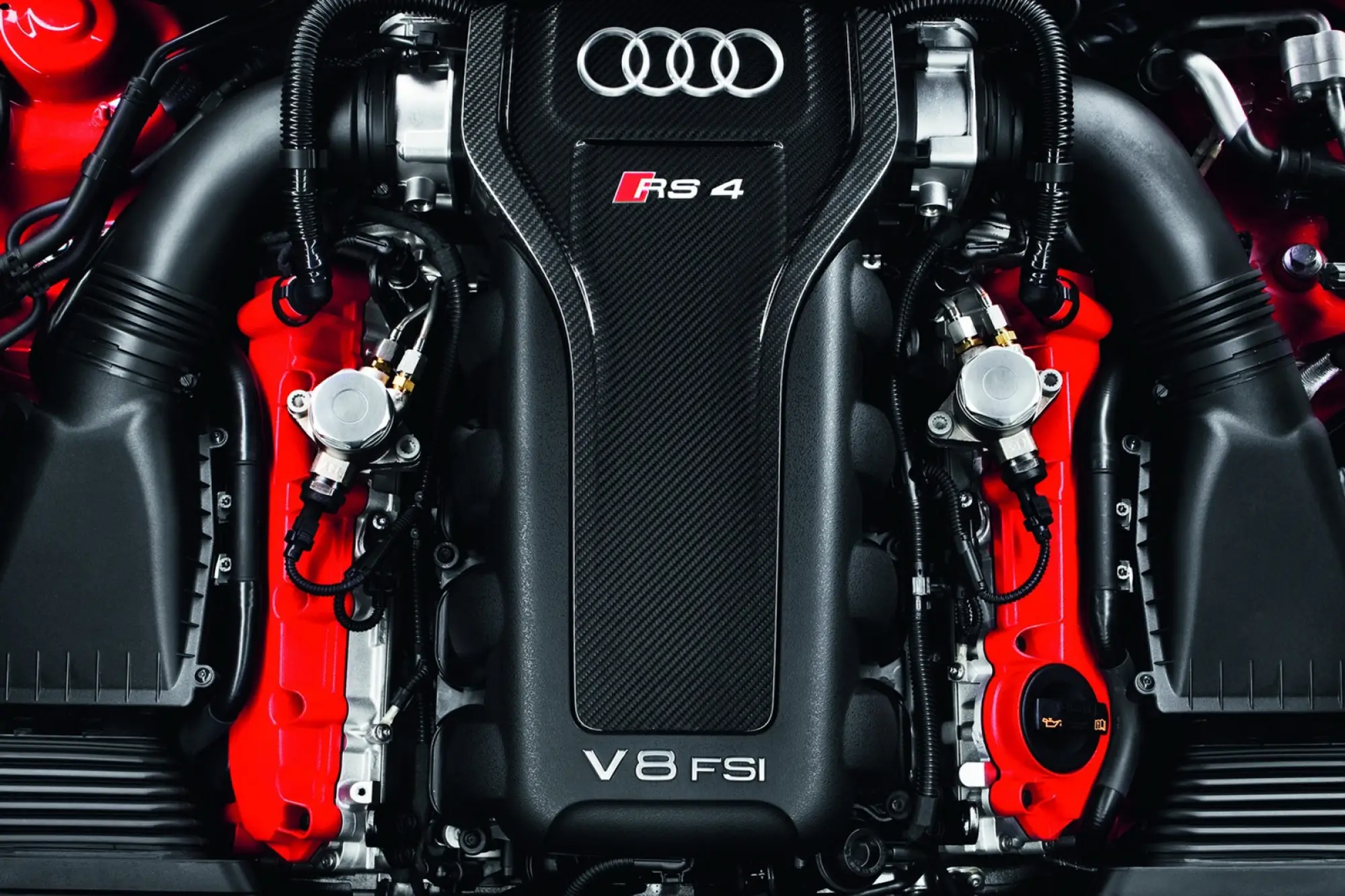 Audi RS4 Avant - 32