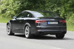 Audi RS5 foto spia giugno 2016