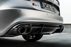 Audi RS6 e RS7 con impianto di scarico Akrapovic