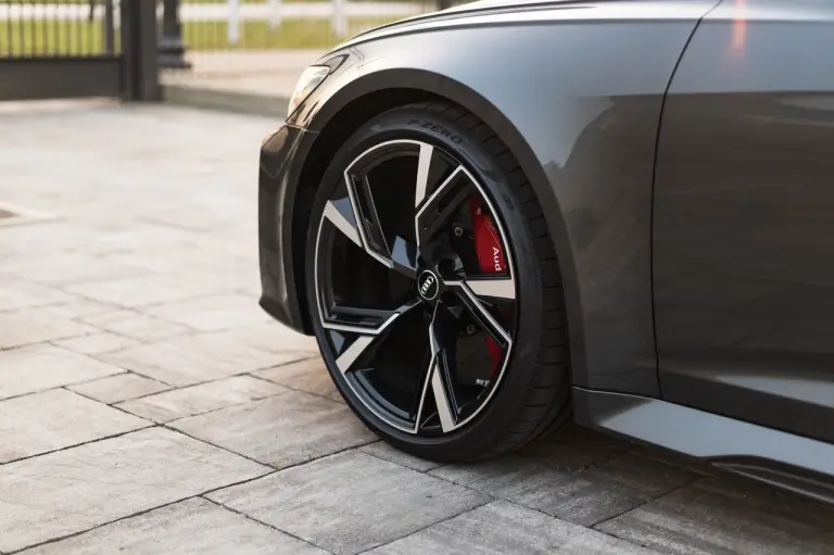 Audi RS6 prova su strada 2021 - 30
