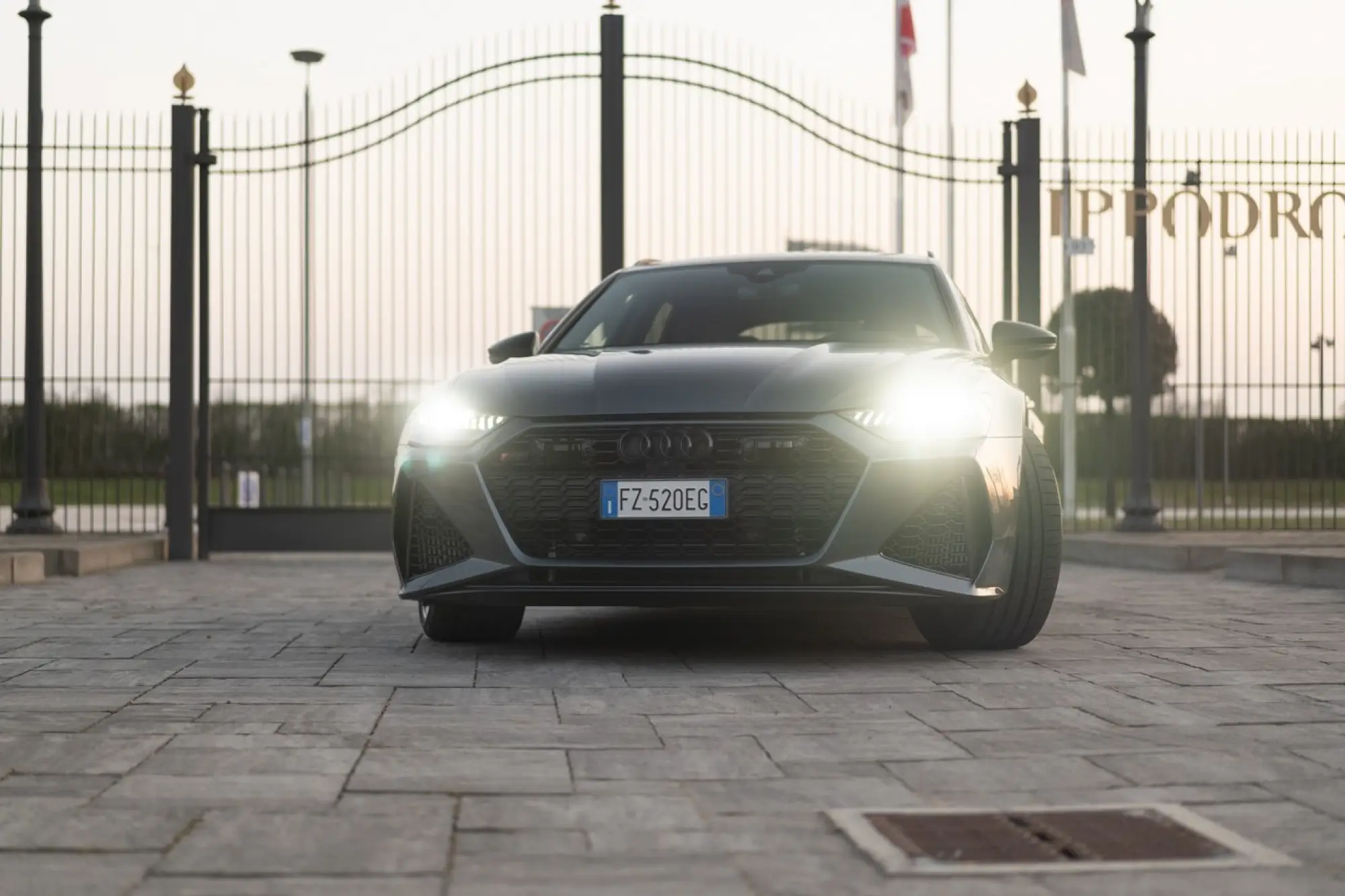 Audi RS6 prova su strada 2021 - 35