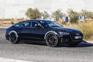 Audi RS7 Sportback 2019 muletto - Foto spia 24-11-2017 - 5