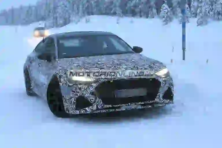 Audi RS7 Sportback - Foto spia 11-12-2018 - 2