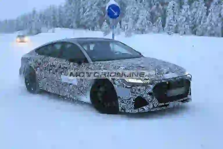 Audi RS7 Sportback - Foto spia 11-12-2018 - 3