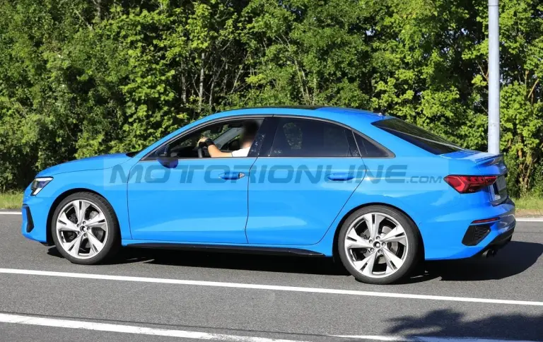 Audi S3 2020 - Foto spia 24-06-2020 - 12