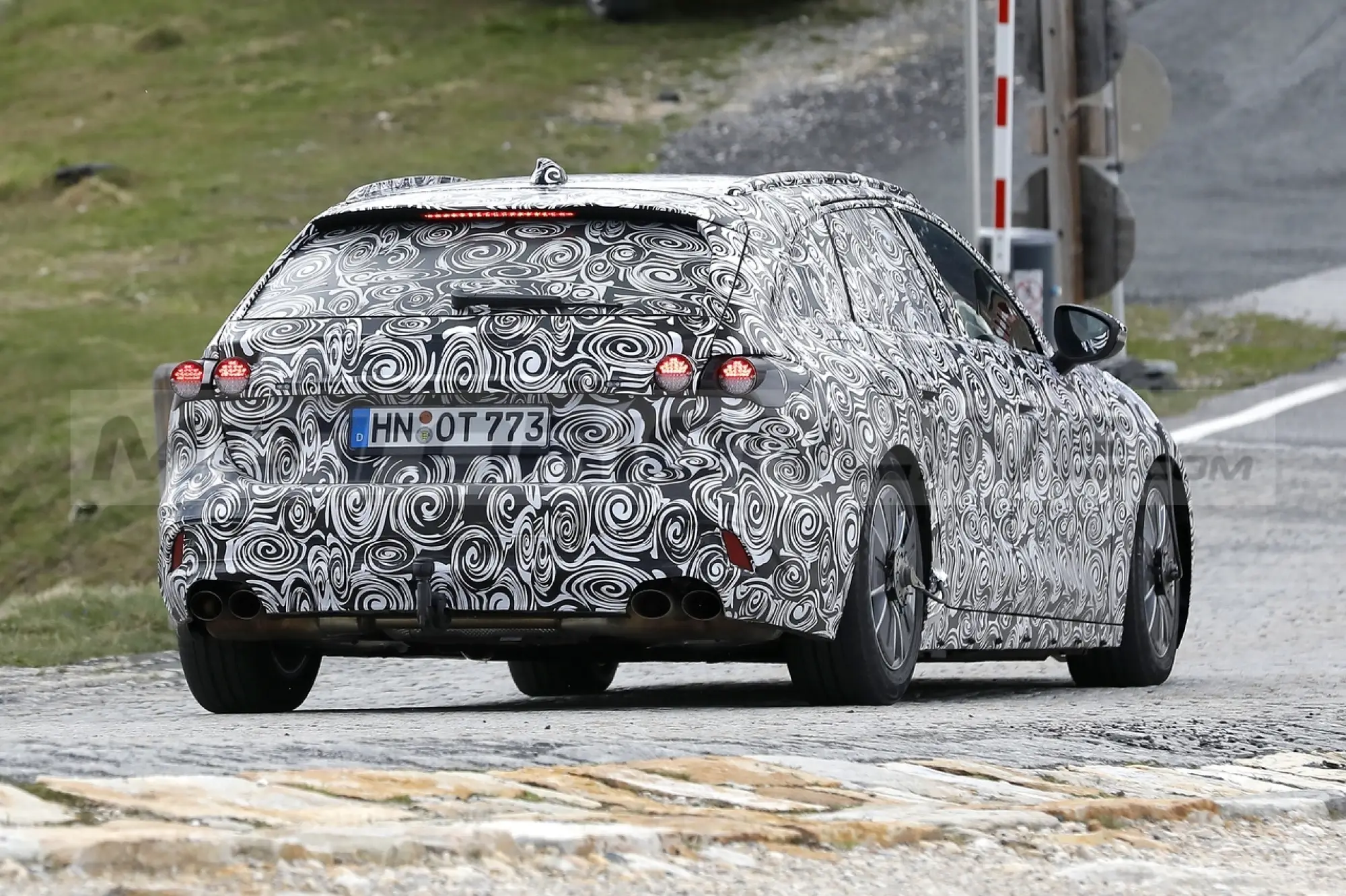 Audi S4 Avant 2024 - Foto Spia 08-06-2022 - 11