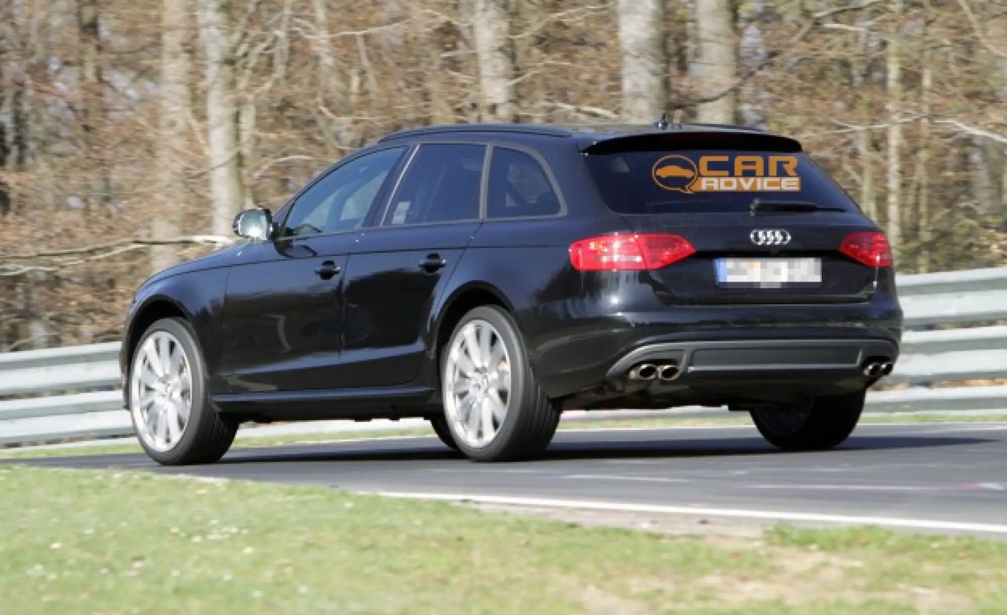 Audi S4 Avant restyling foto spia - 5