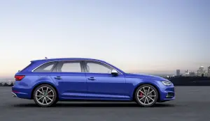 Audi S4 e S4 Avant MY 2016 - 13