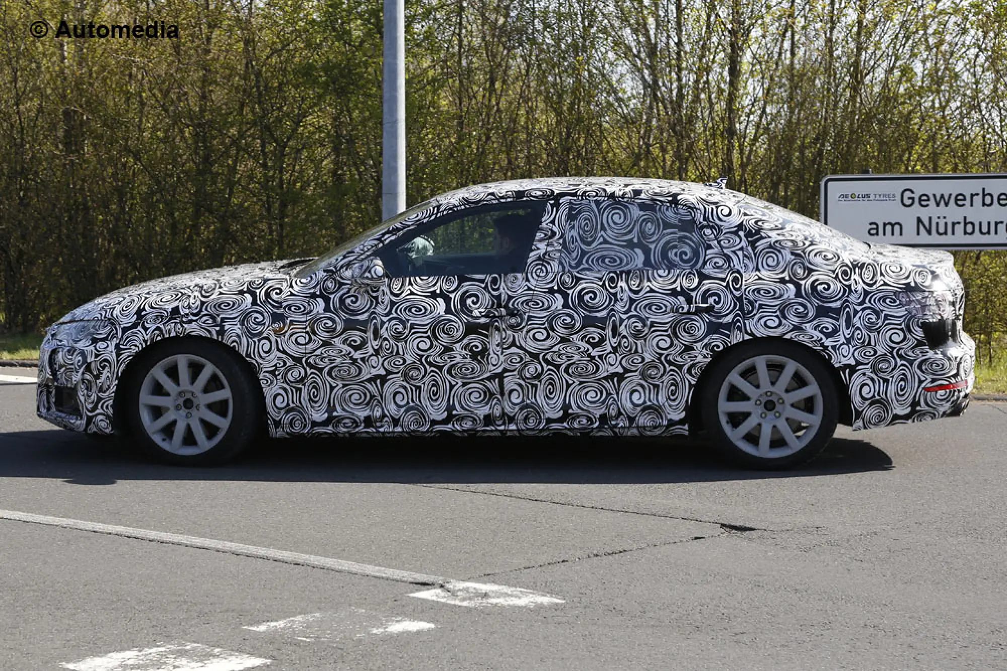Audi S4 Sedan e S4 Avant 2017 - Foto spia 22-04-2015 - 12