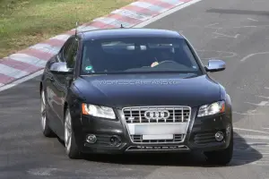 Audi S5 facelift 2012 - Foto spia 09-04-2011 - 6