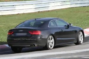 Audi S5 facelift 2012 - Foto spia 09-04-2011 - 8