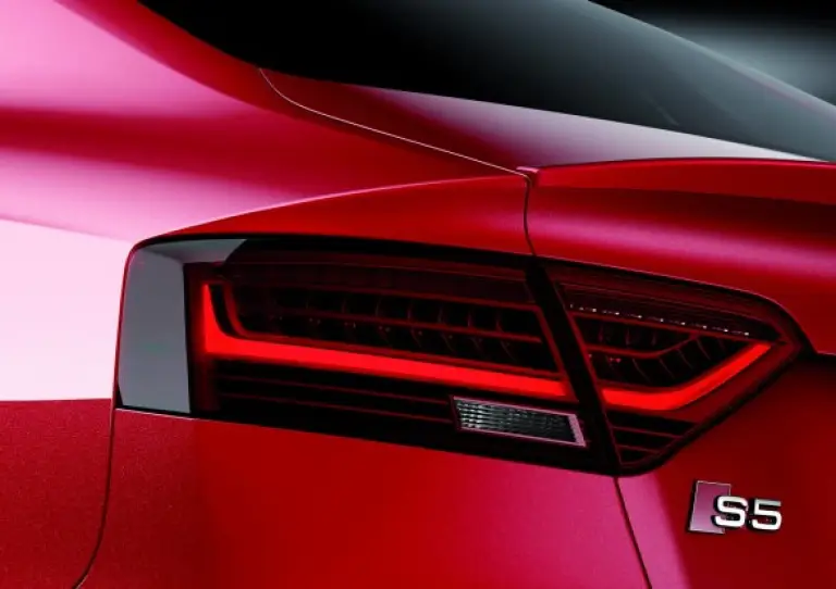 Audi S5 restyling 2011 - 13