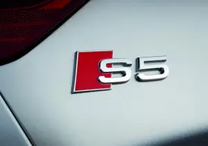 Audi S5 restyling 2011 - 12