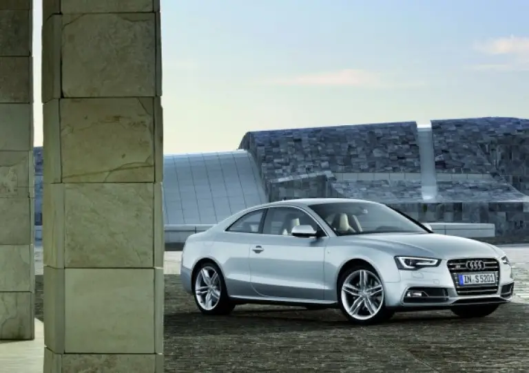 Audi S5 restyling 2011 - 55