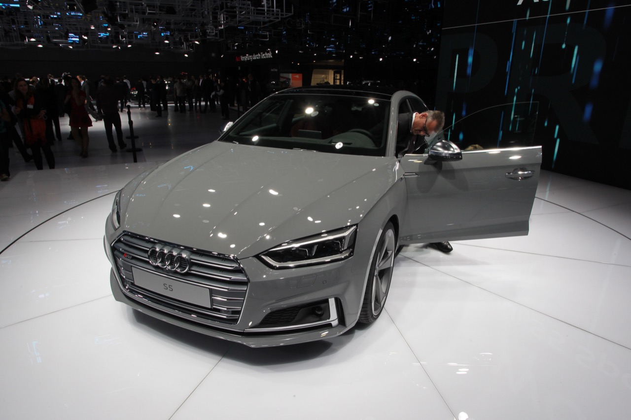 Audi S5 Sportback foto live - Salone di Parigi 2016 