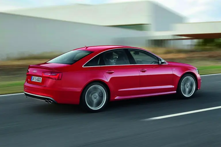 Audi S6 - 11