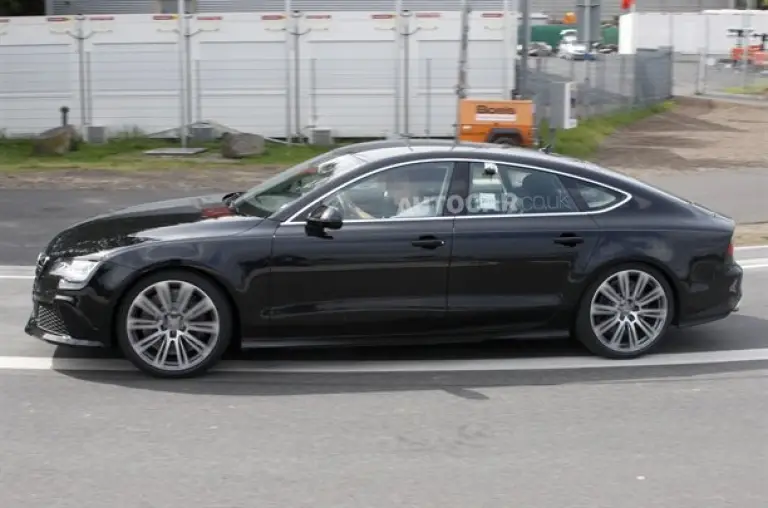 Audi S7 - Foto spia 13-06-2011 - 2