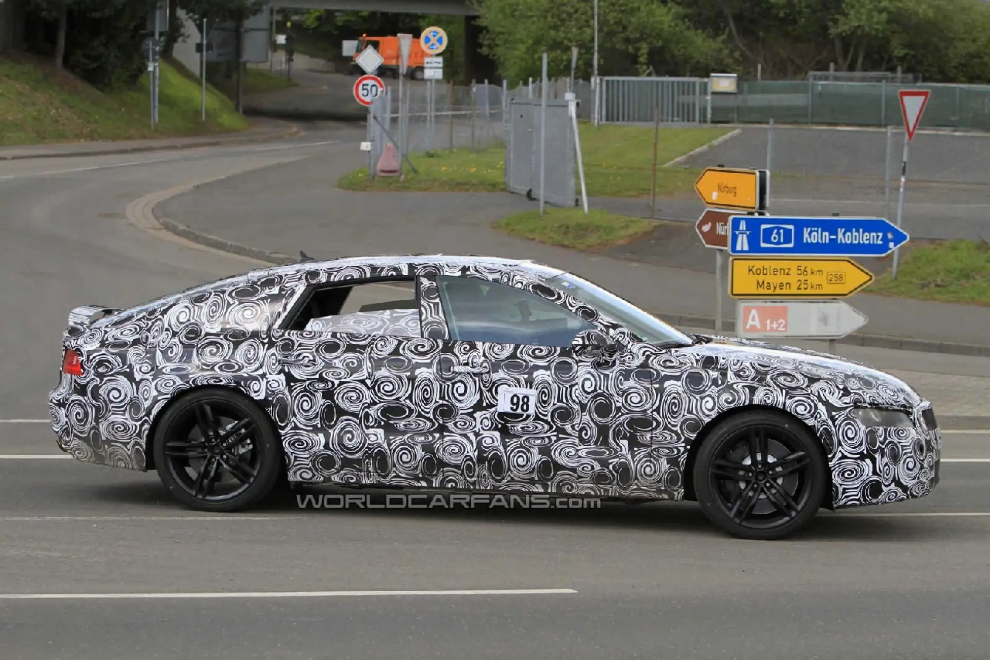 Audi S7: foto spia - 4