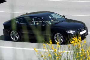 Audi S7 Sportback foto spia - 4