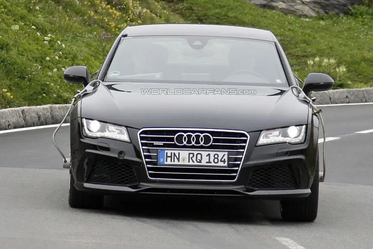 Audi S7 - Spy shots 23-07-2011 - 11