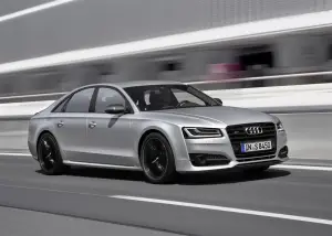 Audi S8 plus - 2