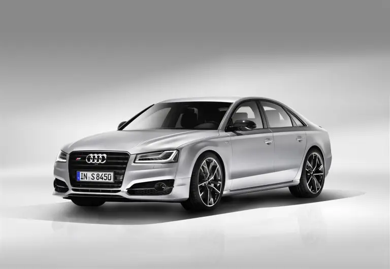 Audi S8 plus - 5