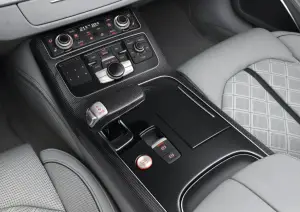 Audi S8, uscita estate 2012 - 6