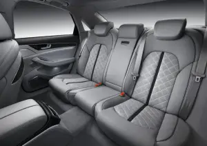 Audi S8, uscita estate 2012 - 7