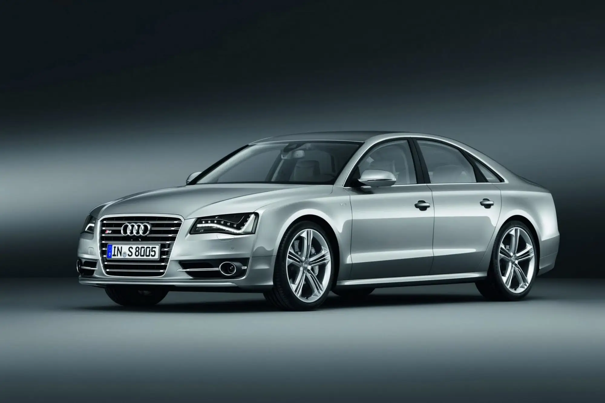 Audi S8 - 3