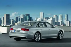 Audi S8 - 6