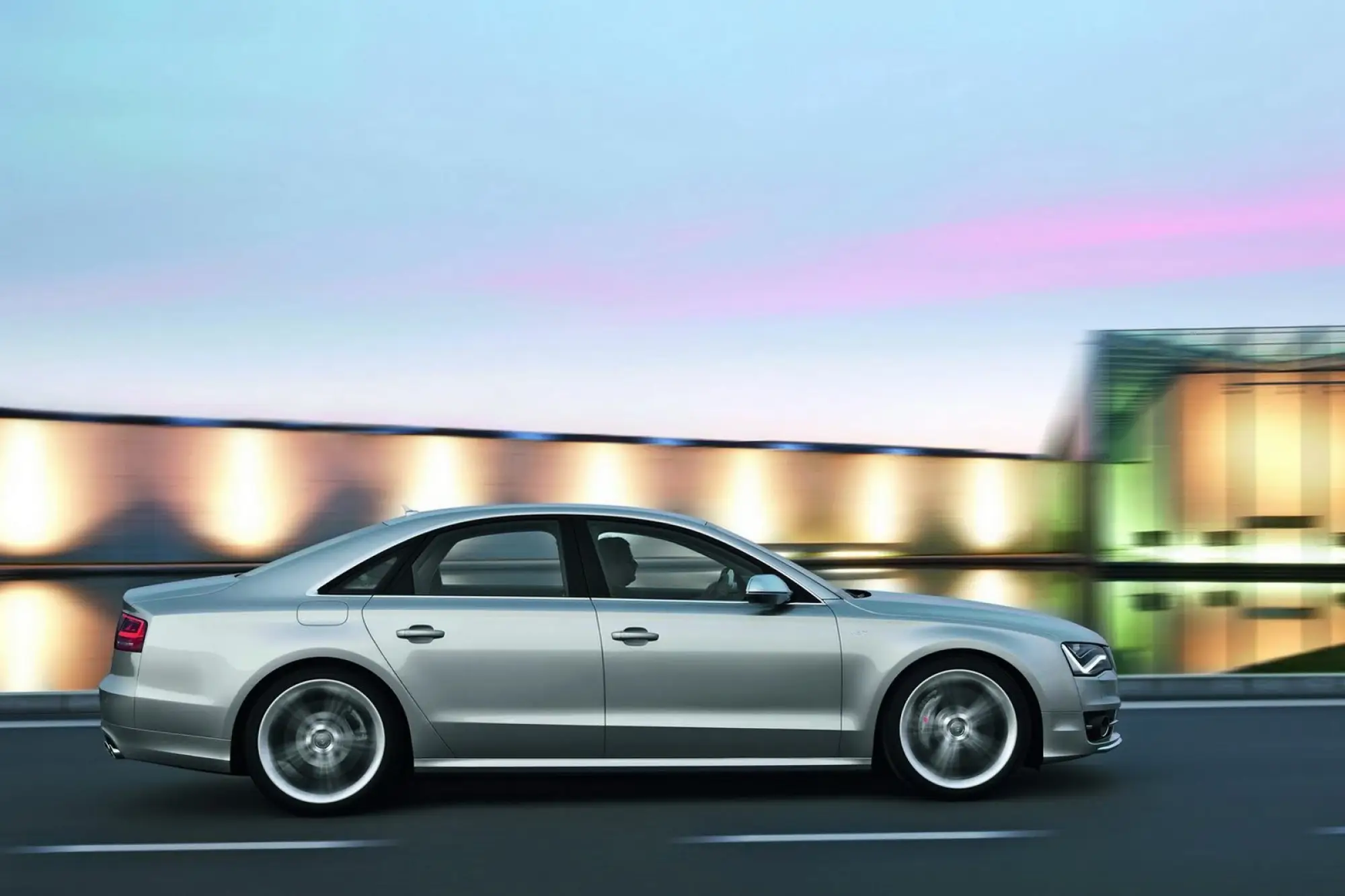 Audi S8 - 9