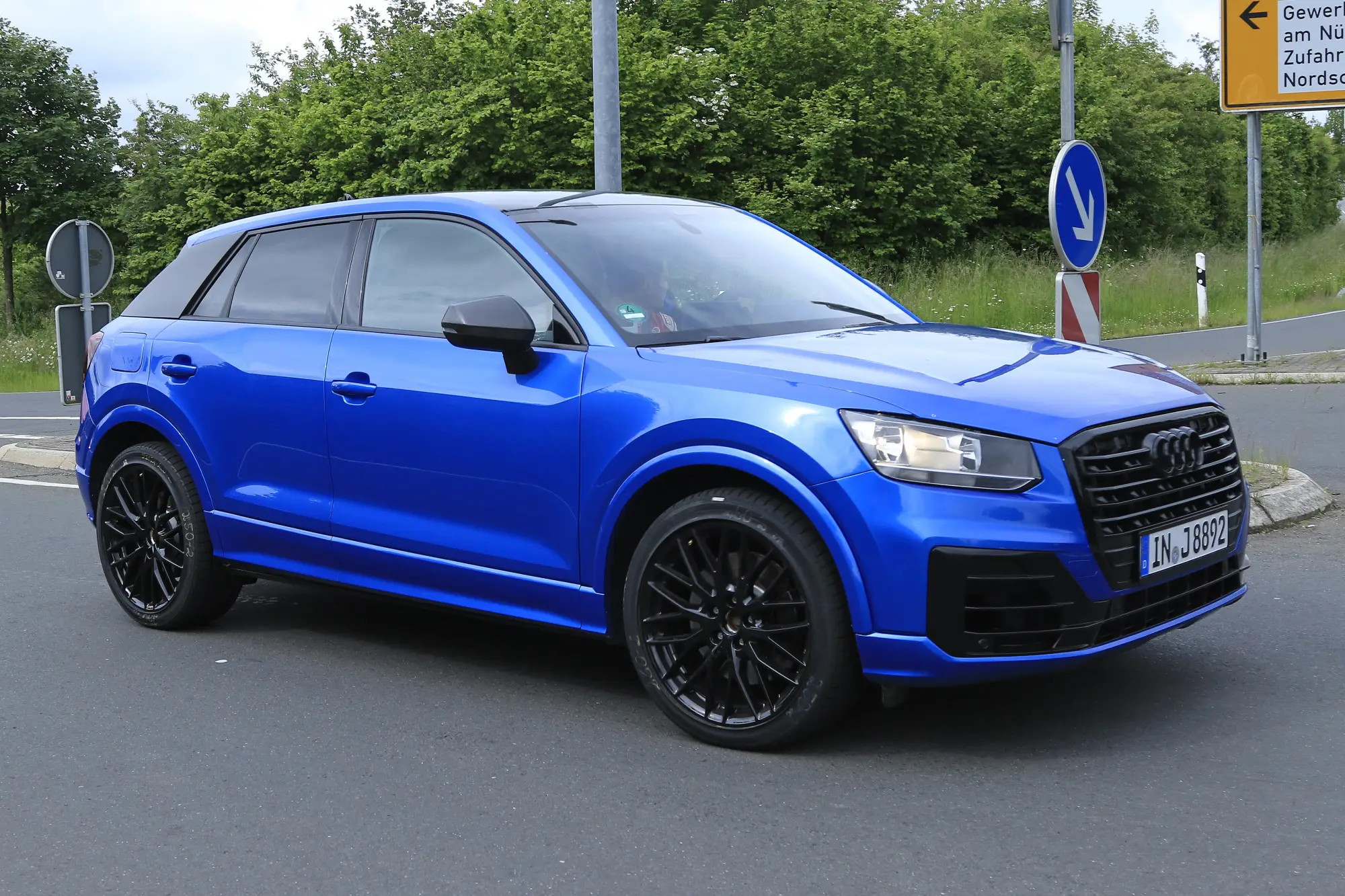 AUDI SQ2 - foto spia - 13