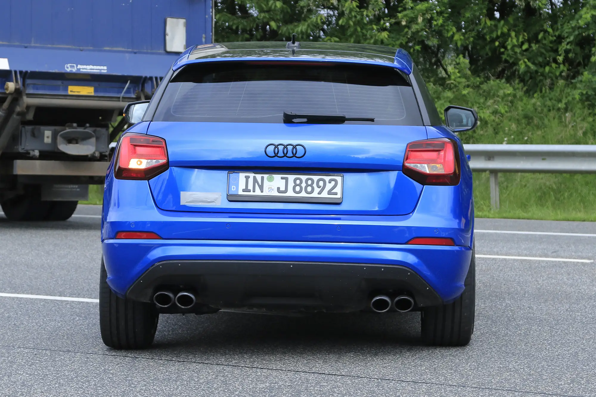 AUDI SQ2 - foto spia - 17