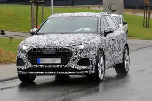 Audi SQ3 - Foto spia 16-04-2018