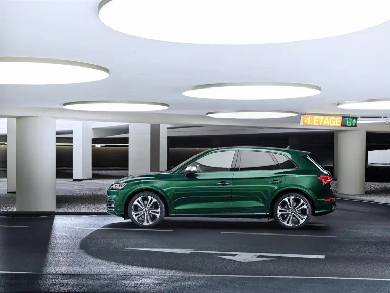 Audi SQ5 TDI MY 2020 - 10