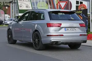 Audi SQ7 - Foto spia 17-06-2015