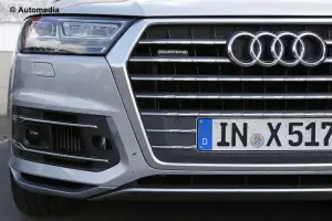 Audi SQ7 - Foto spia 17-06-2015