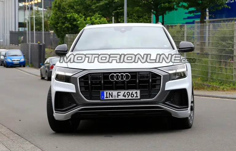 Audi SQ8 - Foto spia 26-06-2018 - 1