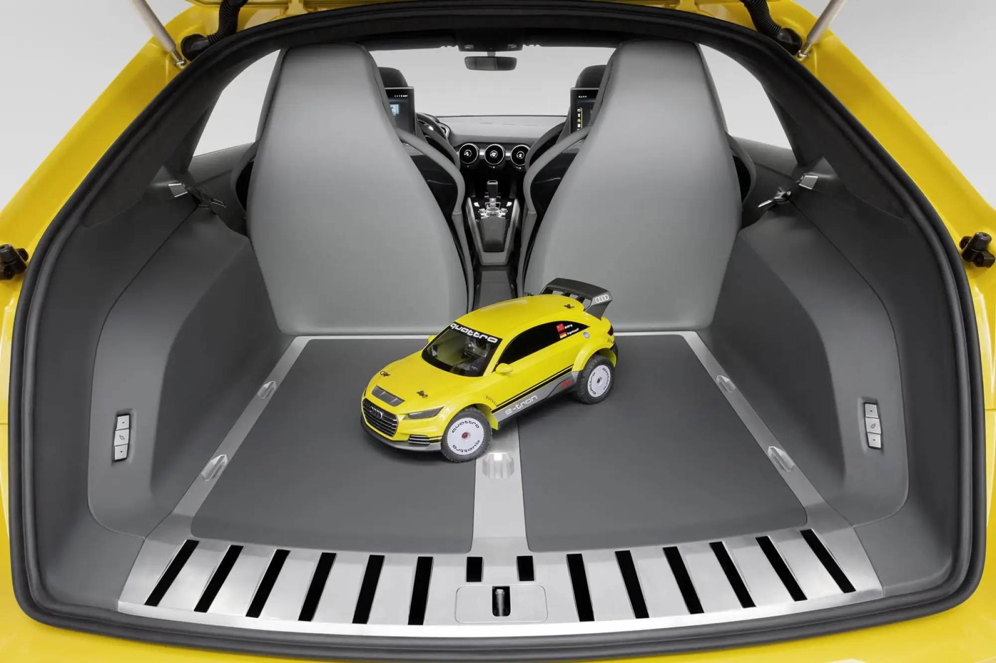 Audi TT offroad concept - 2015  - 14