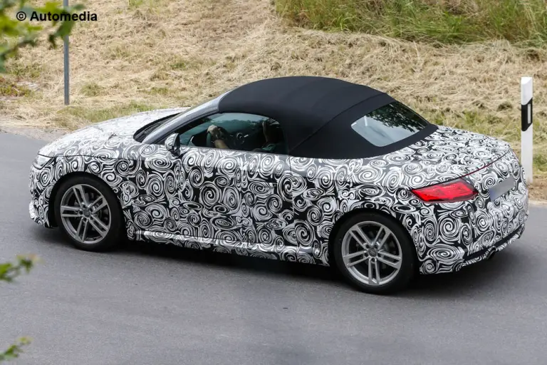 Audi TT Roadster 2015 - Foto spia 17-06-2014 - 4