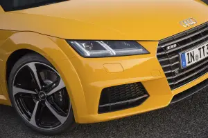 Audi TT Roadster e TTS Coupe 2015