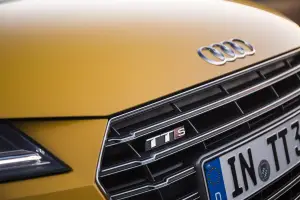 Audi TT Roadster e TTS Coupe 2015