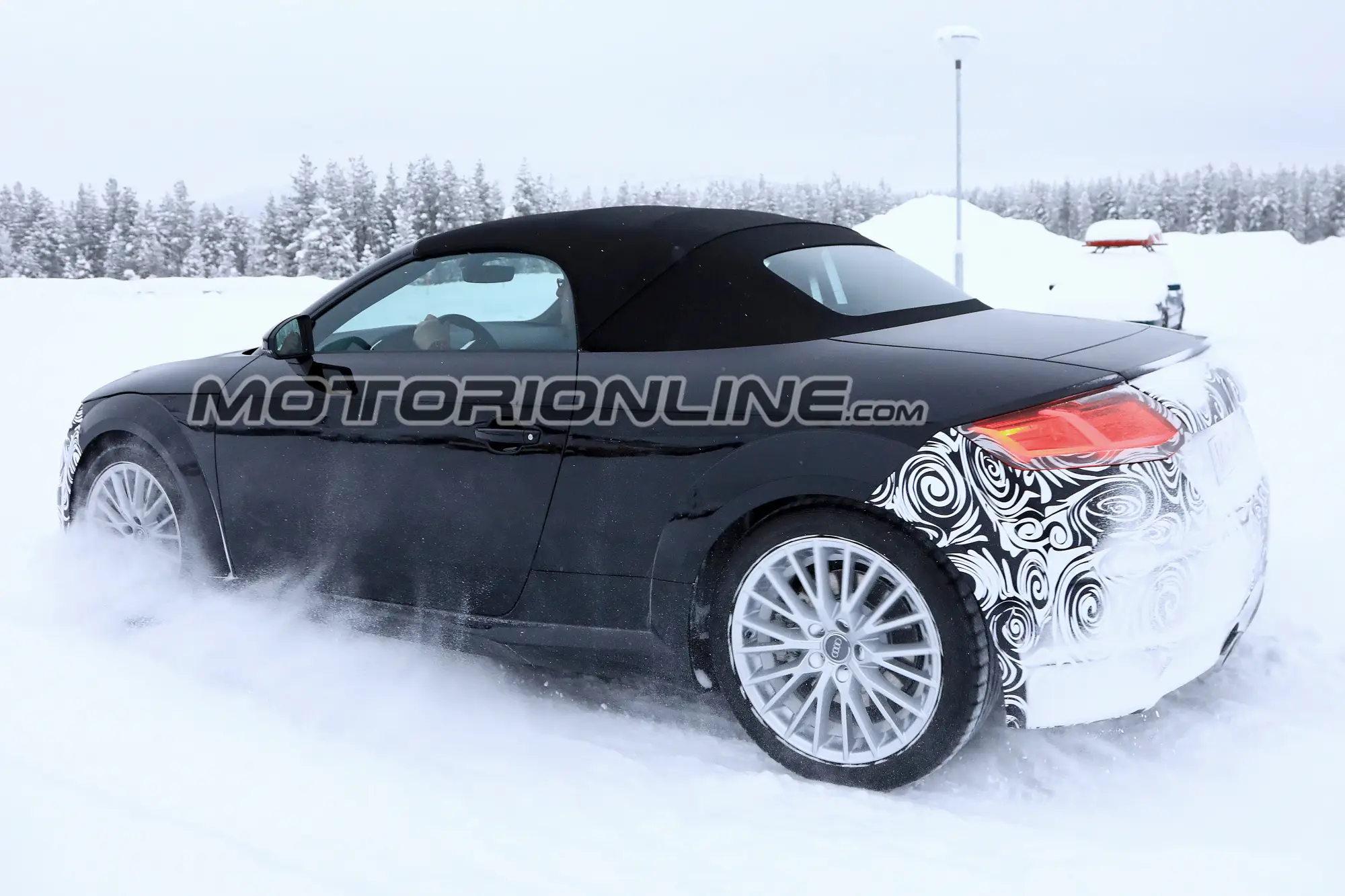 Audi TT Roadster MY 2019 foto spia 25 gennaio 2018 - 6