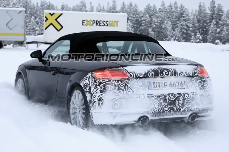 Audi TT Roadster MY 2019 foto spia 25 gennaio 2018 - 8