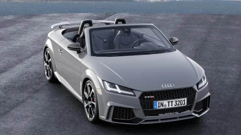 Audi TT RS - 5