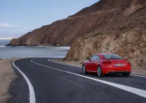Audi TT RS Coupe e Audi TT RS Roadster