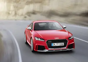 Audi TT RS Coupe e Audi TT RS Roadster